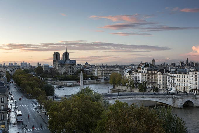 Blick vom Turm von Notre-Dame Chimäre über Paris