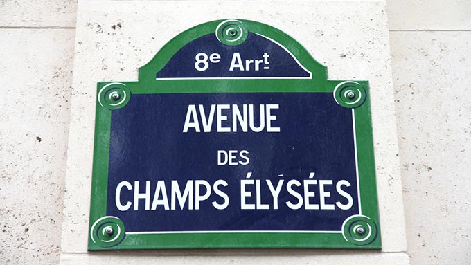 Straßenschild: Avenue des Champs Elysees